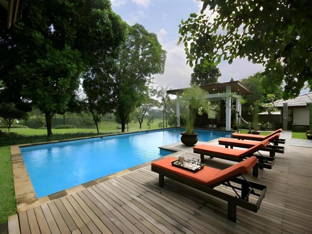 Taman Dayu Golf Club And Resort Prigen Exterior foto