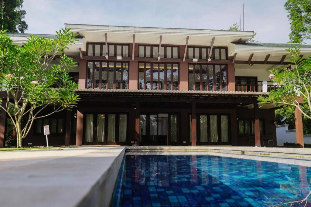 Taman Dayu Golf Club And Resort Prigen Exterior foto